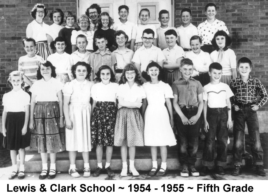 Mrs. Brinkman's 5th Grade class at Lewis and Clark