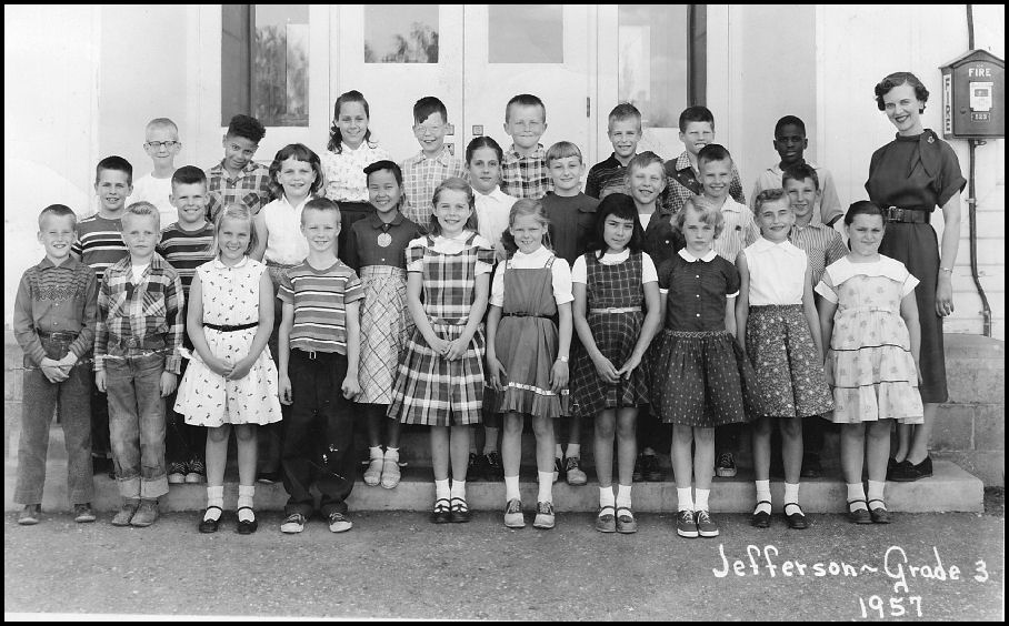 Mrs. Powers 3rd Grade class at Jefferson