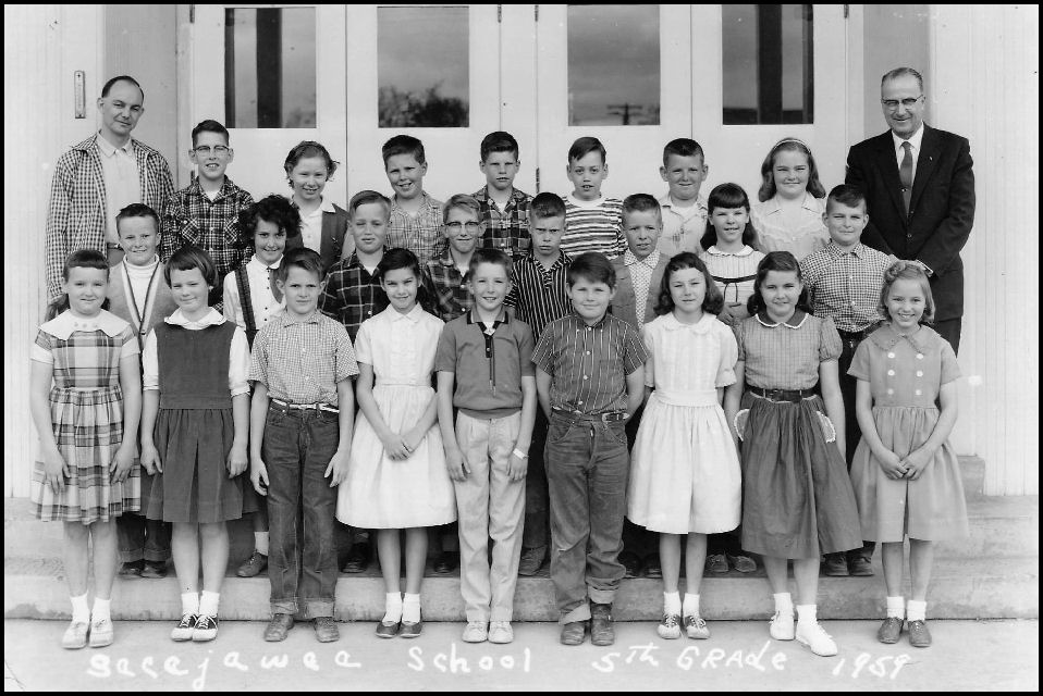 Mr. Yonce's 5th Grade Class at Sacajawea
