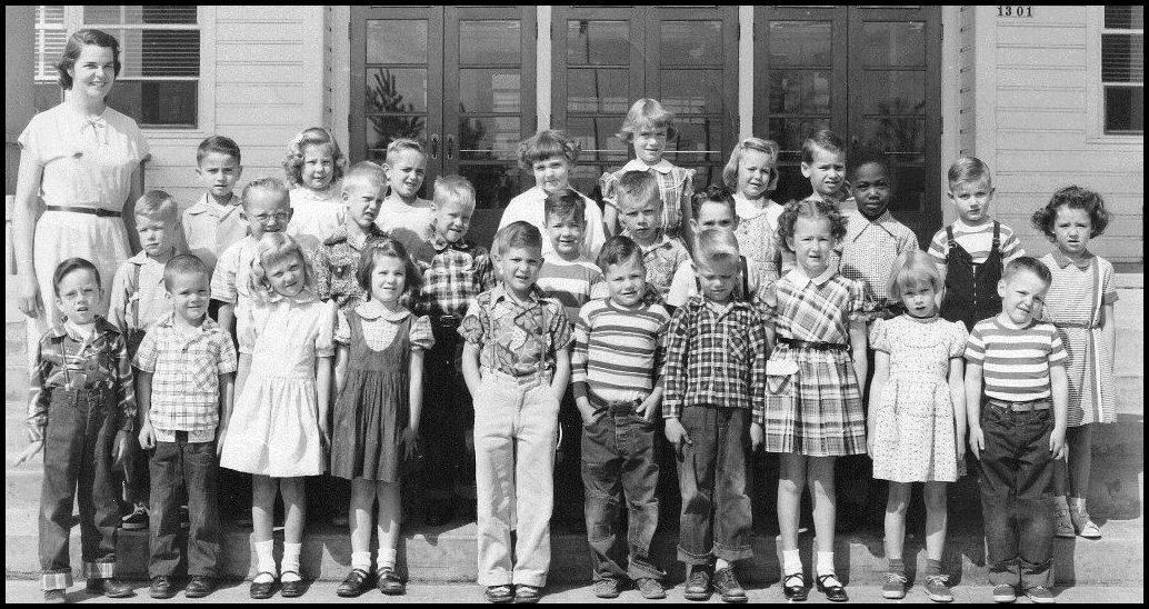 Miss Dutton's morning kindergarten class at Spalding