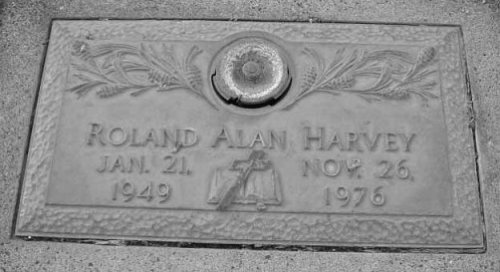 Roland Harvey - Headstone Roland Harvey - Headstone