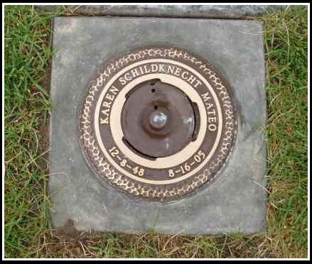 Karen Schildknecht - Headstone Karen Schildknecht - Headstone